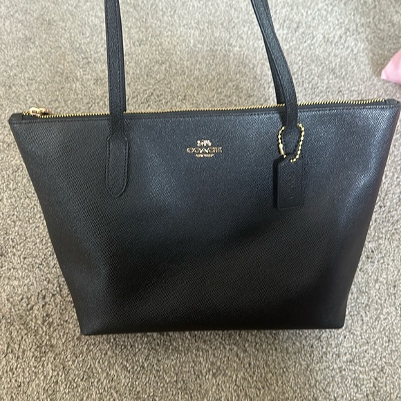 Coach leather zip tote bag - FREE SHIPPING - like new very good condition - Picture 2 of 7